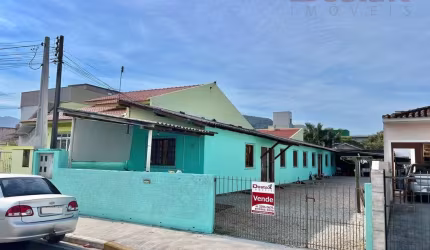 Casas no Bairro Vendaval  -  Biguaçu
