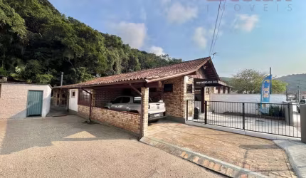 Casa na Praia do Antenor  -  Governador Celso Ramos