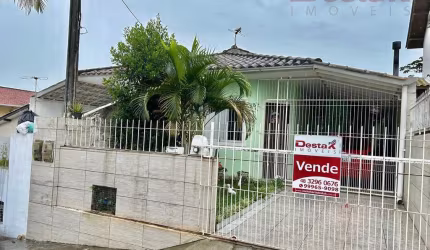 Casa no Bairro Potecas  -  São José