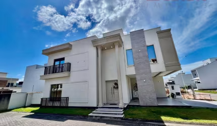 Casa no bairro Deltaveille  -  Biguaçu
