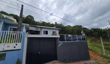 Casa em Forquilhas  -  São José