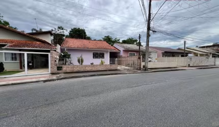 Casa em Forquilhas  -  São José