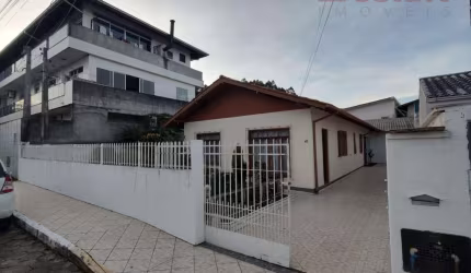 Casa em Prado de Baixo  -  Biguaçu