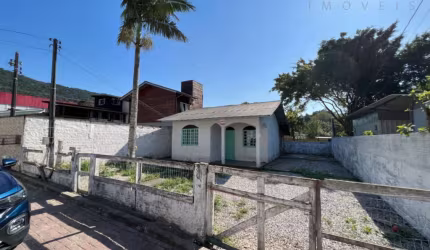 Casa em São Miguel  -  Biguaçu