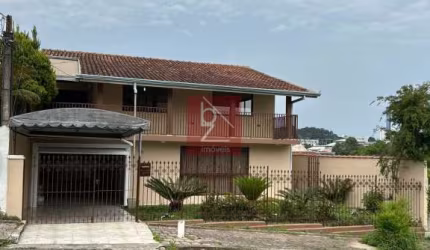 CASA SOBRADO C/ 4 QUARTOS POR R$ 849.500,00 - Santo Inacio - Curitiba - PR.