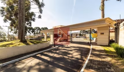 CASA EM CONDOMÍNIO NO ORLEANS 500M² PRIV. 4 SUITES R$4.970.000,00