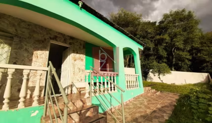 CASA C/ 4 DORM. POR  R$ 580.000,00