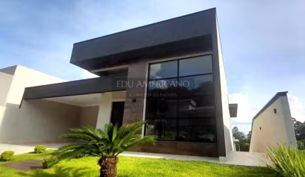 BUONA VITA. LINDA CASA EM CONDOMÍNIO FECHADO.