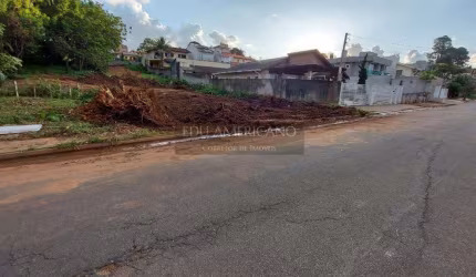 JARDIM SIRIEMA, PRÓXIMO À AV. JUCA PEÇANHA. TERRENO IMPERDÍVEL.