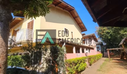 CASA EM CONDOMÍNIO FECHADO EM ATIBAIA