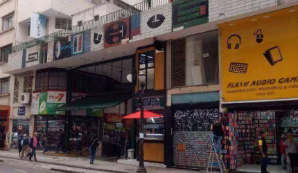 Vendo /Alugo Salas Comerciais na República, em São Paulo! Bons Preços! Venda Financiada e Garantia de Loicação Facilitada!