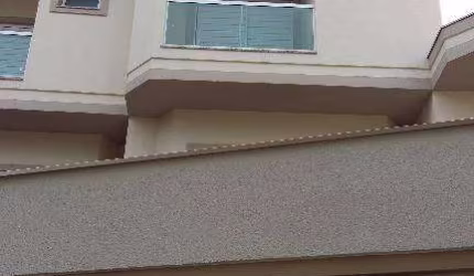 Sobrado com 3 dormitórios e 3 vagas - Vila Bonilha
