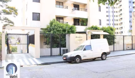 Excelente apartamento de dois dormitórios e duas garagens