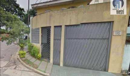 Excelente sobrado de esquina