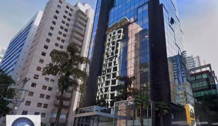 Laje Comercial Sob Medida no conceito Plug&amp;Play Posições de trabalho e layout: Diversas opções de planta (atual com 50 posições) Cor da pintura do imó