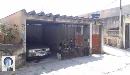 Casas para renda com 4 imóveis na região de Jaraguá com escritura à 400 mts da estação CPTM uma ótima oportunidade para investidores.  Casa 01: 3 quar