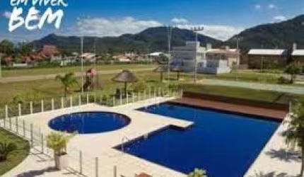 Terreno em Condomínio fechado no Rio Vermelho