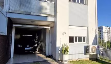 Sobrado à venda no bairro Colina Sorriso - Caxias do Sul/RS