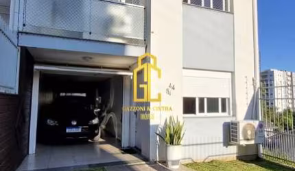 Sobrado à venda no bairro Colina Sorriso - Caxias do Sul/RS
