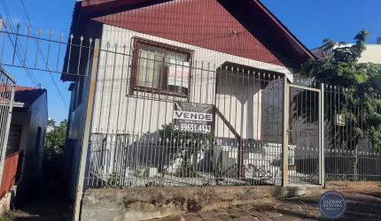 Casa à venda no bairro Kayser - Caxias do Sul/RS