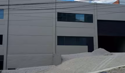 Pavilhão/Galpão para alugar no bairro Cinqüentenário - Caxias do Sul/RS