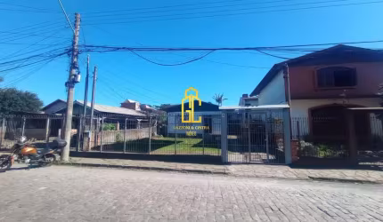 Casa à venda no bairro Kayser - Caxias do Sul/RS