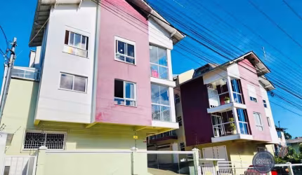 Sobrado à venda no bairro Ana Rech - Caxias do Sul/RS
