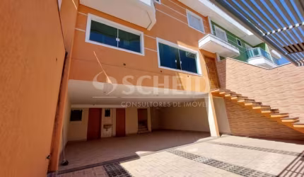 Sobrado à venda no Jardim Aeroporto, 170 m2, 3 Dorms, 4 Banheiros e terraço.