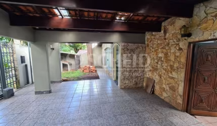 Casa Térrea com 3 Quartos á venda, 02 vagas, 188m² - City Campo Grande - São Paulo-SP
