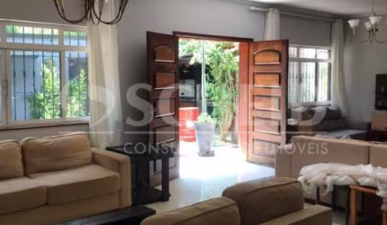 Sobrado à venda no Jardim Prudência / Vila Nova Caledonia, 4 suítes