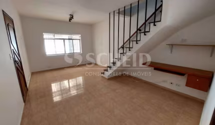 Otimo sobrado com 2 dormitorios ,2 vagas , quintal ,churrasqueira , edícula ,rua sem saida .