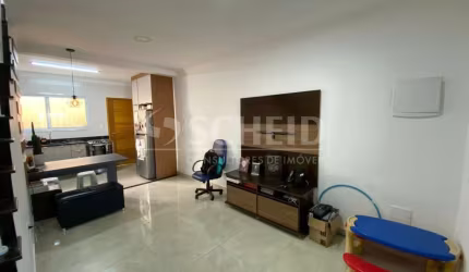 Sobrado com 3 quartos, sendo 1 suíte à Venda com 94m²,