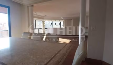 APARTAMENTO A VENDA EM ÁREA NOBRE DE MOEMA!