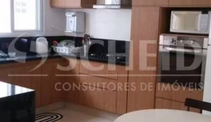 Venda de Sobrado com 3 Quartos e 3 banheiros + edícula com banheiro na Chácara Santo Antônio