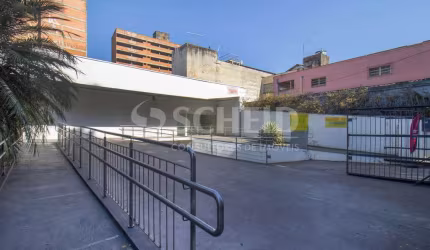 Prédio comercial para locação em Santo Amaro entre as estações Adolfo Pinheiro e largo 13 de Maio