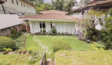 CASA EM JARDIM MARAJOARA