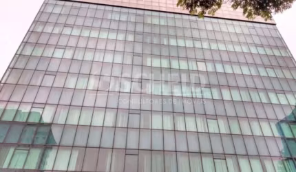 PRÉDIO COMERCIAL EM CAMPO BELO