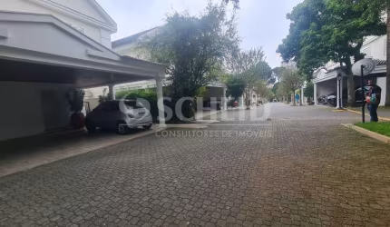 Casa a venda em condomínio fechado , segurança privada 24h no Bairro Alto da Boa Vista