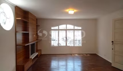 Sobrado residencial a venda na Chácara Santo Antônio.