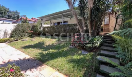 Casa a venda  no jardim Marajoara  com 250m², 3 quartos sendo 2 suítes , 2 vagas
