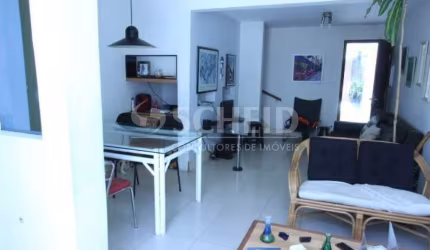 Casa á venda 180 M2, 03 quartos, 01 suíte, 01 vaga. Santo Amaro- São Paulo