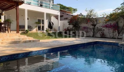 Casa à Venda 248M² - 5 quartos na Chácara Monte Alegre!