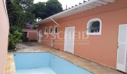 Casa Exclusiva no Bolsão de Interlagos com Piscina e Infraestrutura Completa