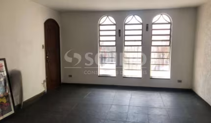 Sobrado a venda com 3 dormitórios no Brooklin.