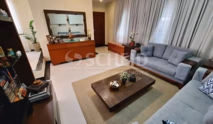 Casa térrea no Jardim Sabará com 3 quartos, 1 suíte e jardim de inverno