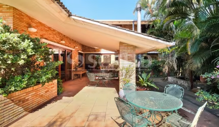 JARDIM CORDEIRO .  QUATRO QUARTOS, JARDIM , COM ARQUITETURA MODERNA