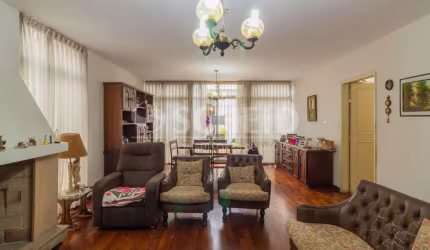 Casa com 4 quartos à venda no Alto da Boa Vista!