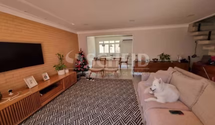 Casa de Rua totalmente reformada à Venda no Brooklin - 150m2, 3 quartos, 2 vagas