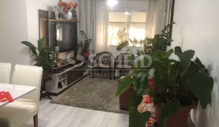 Lindo apartamento com armários embutidos, excelente localização.
