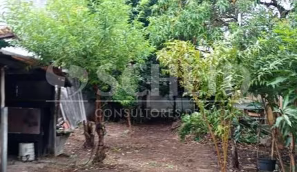 TERRENO com casa térrea . Chácara Santo Antônio, 3 quartos,2 banheiros, 5 vagas.